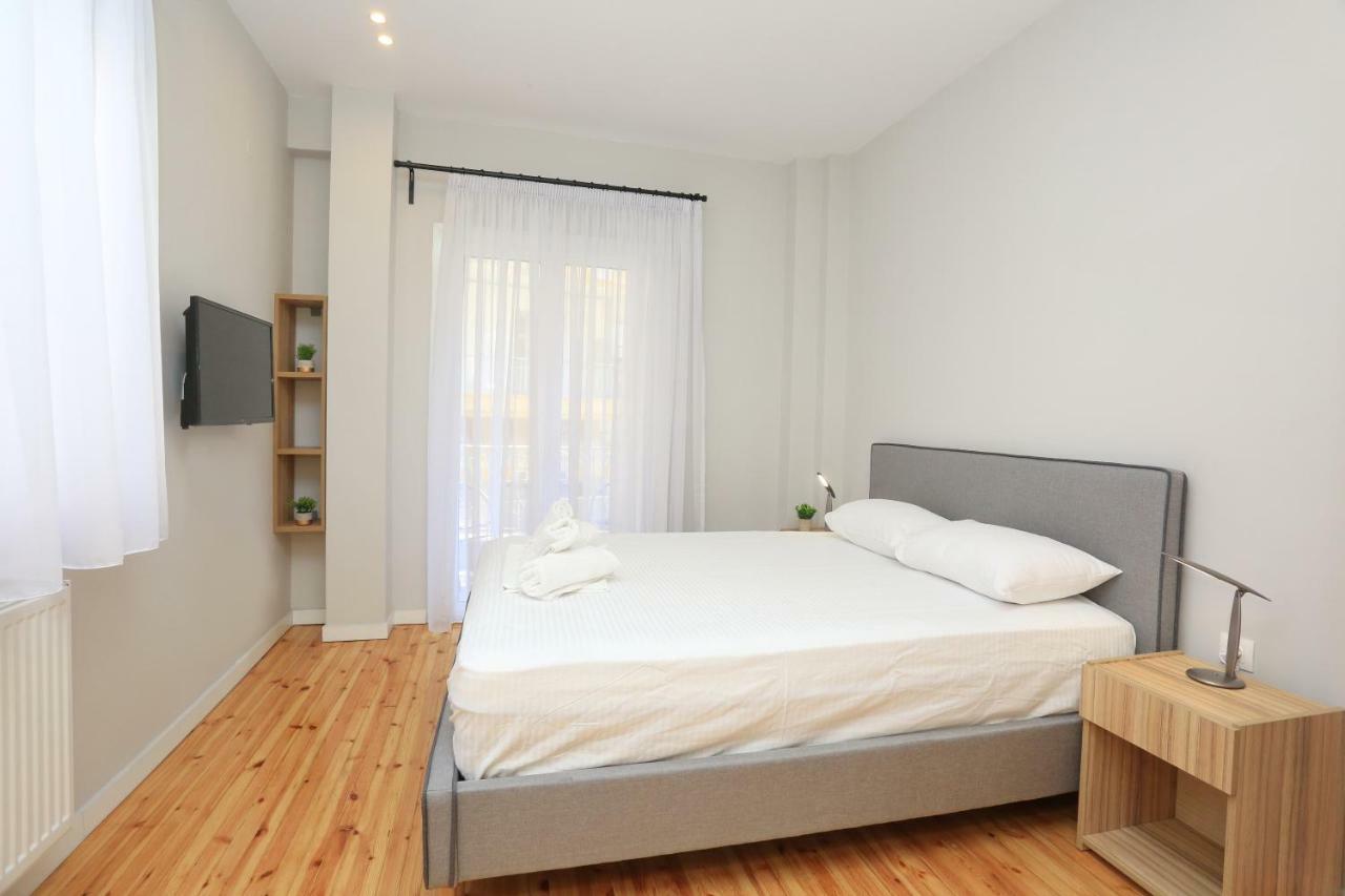 Kyana Downtown Studios 塞萨洛尼基 外观 照片